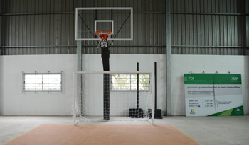 Gimnasio y centro barrial de Santa Bernardina