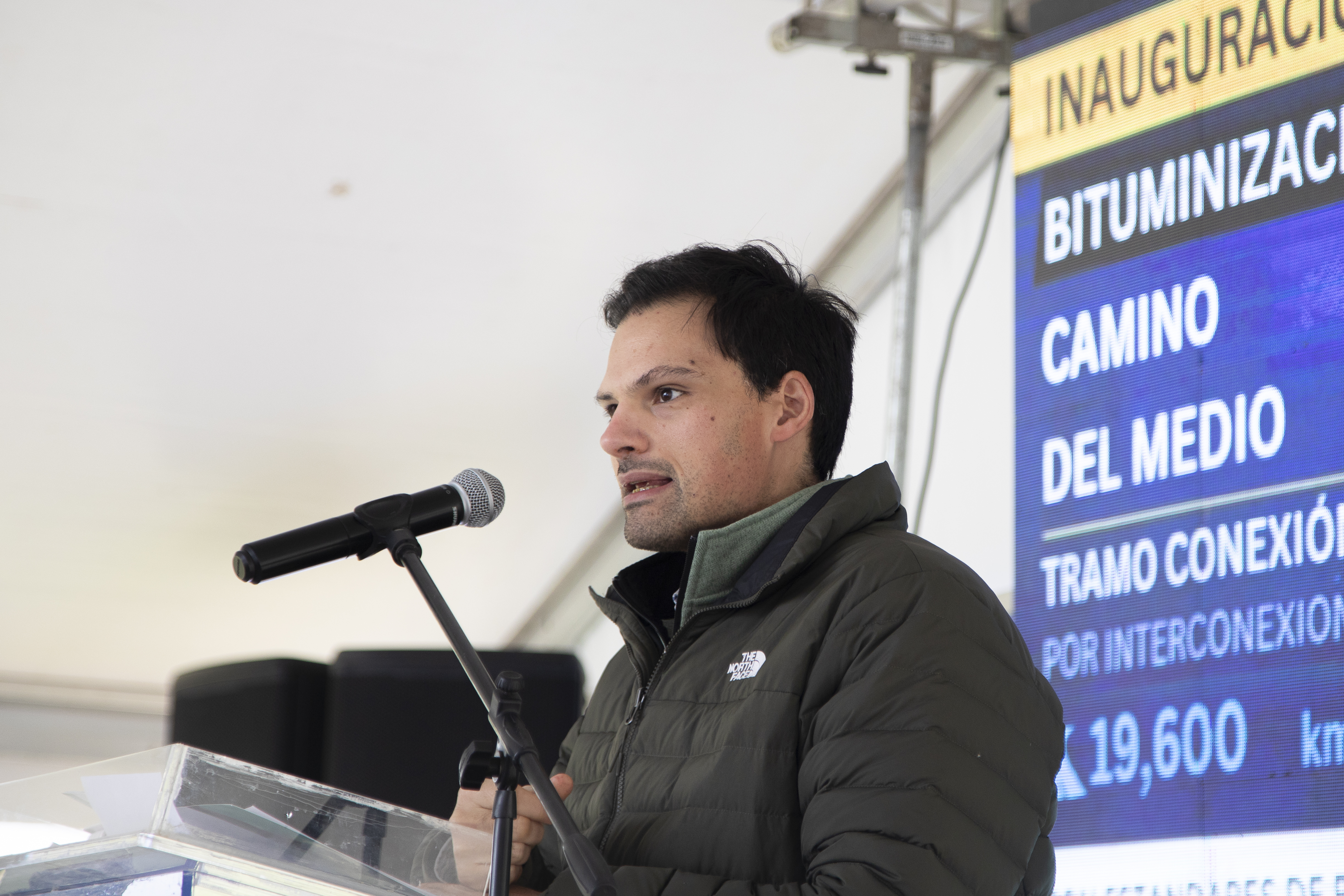 Inauguración de obras en Camino del medio