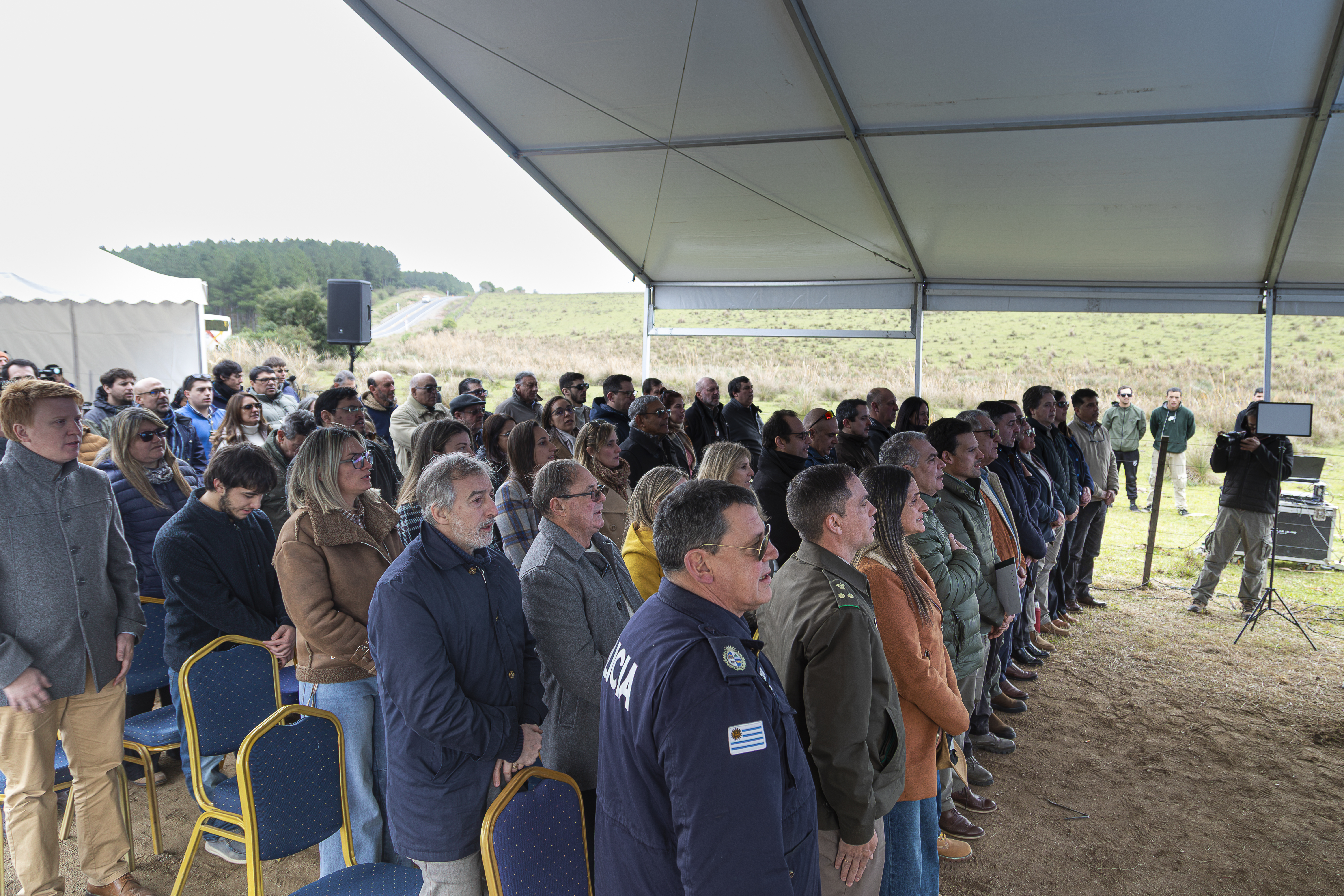 Inauguración de obras en Camino del medio