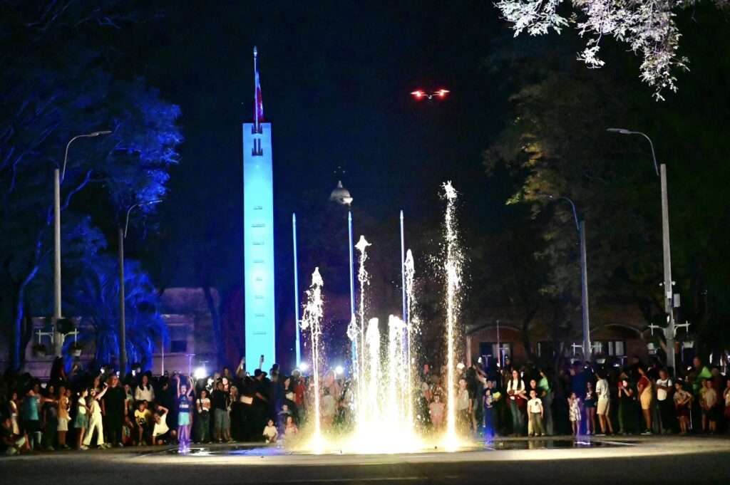 Inauguración de obras en la Plaza 19 de Abril