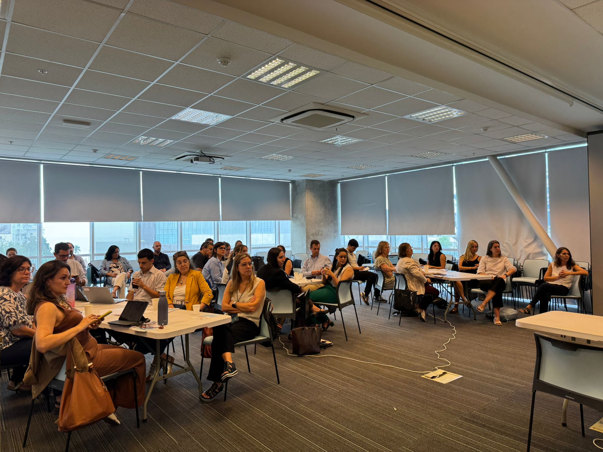 Participantes en consulta sobre Objetivos de Desarrollo Sostenible- Torre Ejecutiva