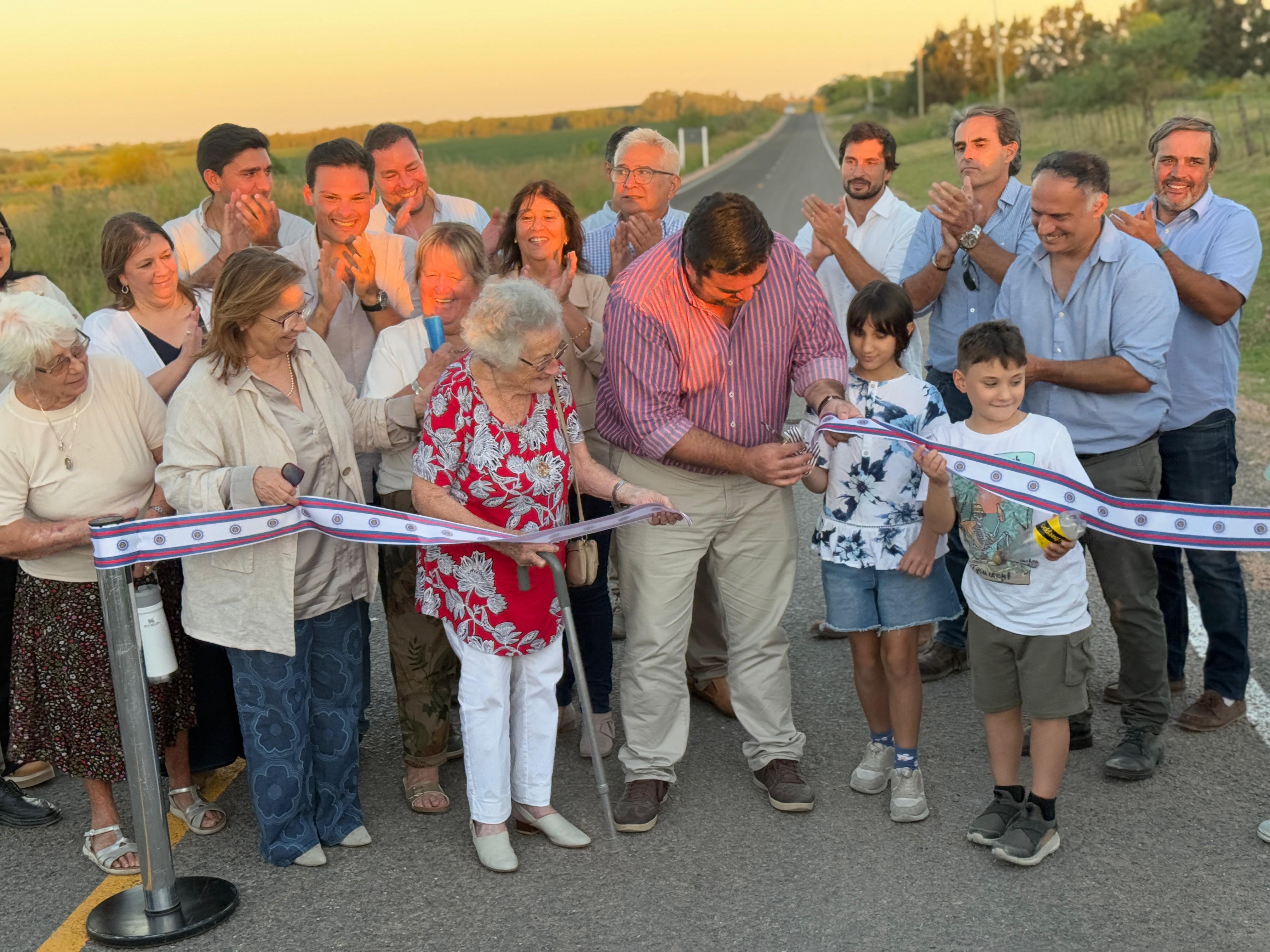 Inauguración de obras en Camino Las Avenidas 