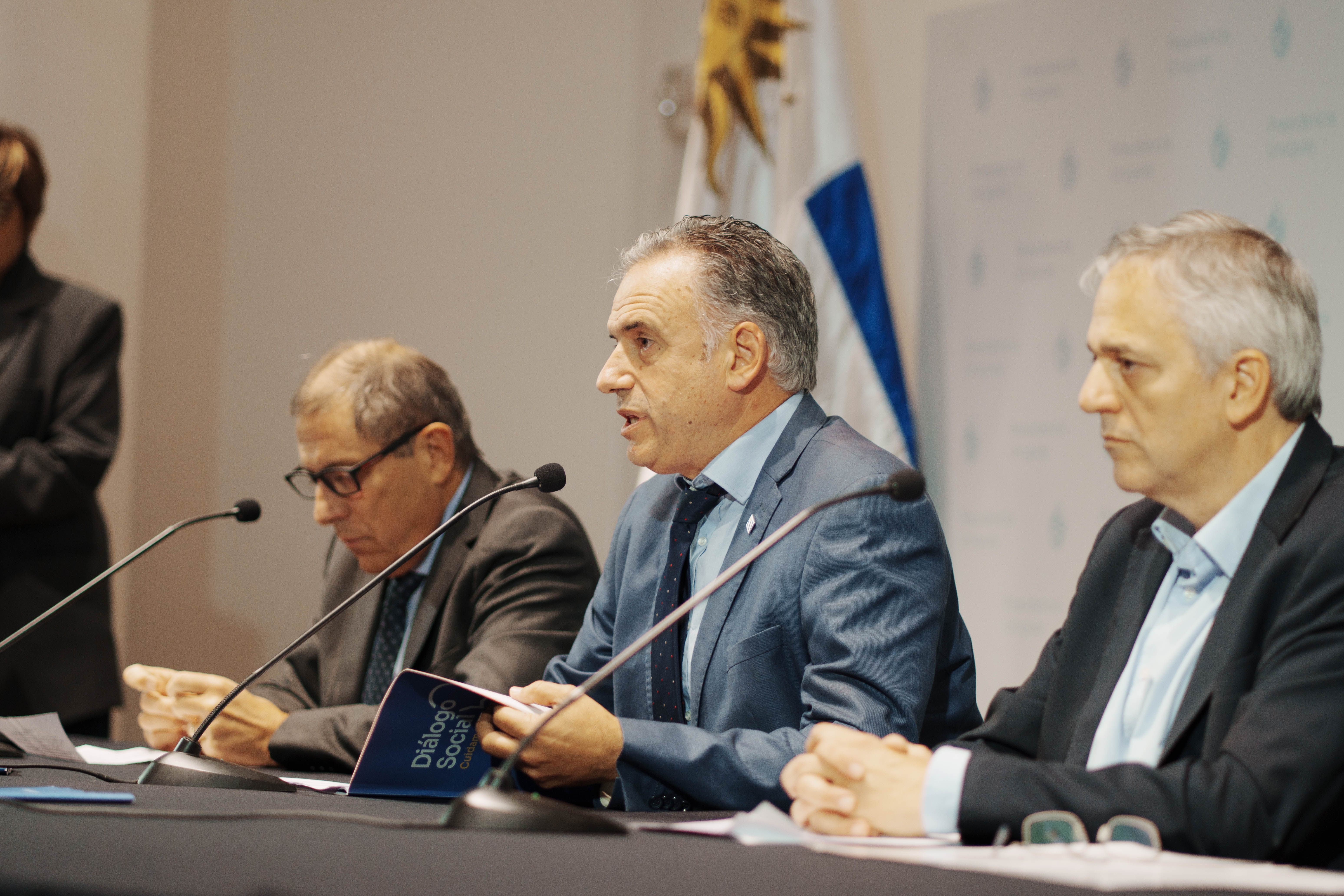Conferencia de prensa de presentación de informe con resultados del Diálogo Social