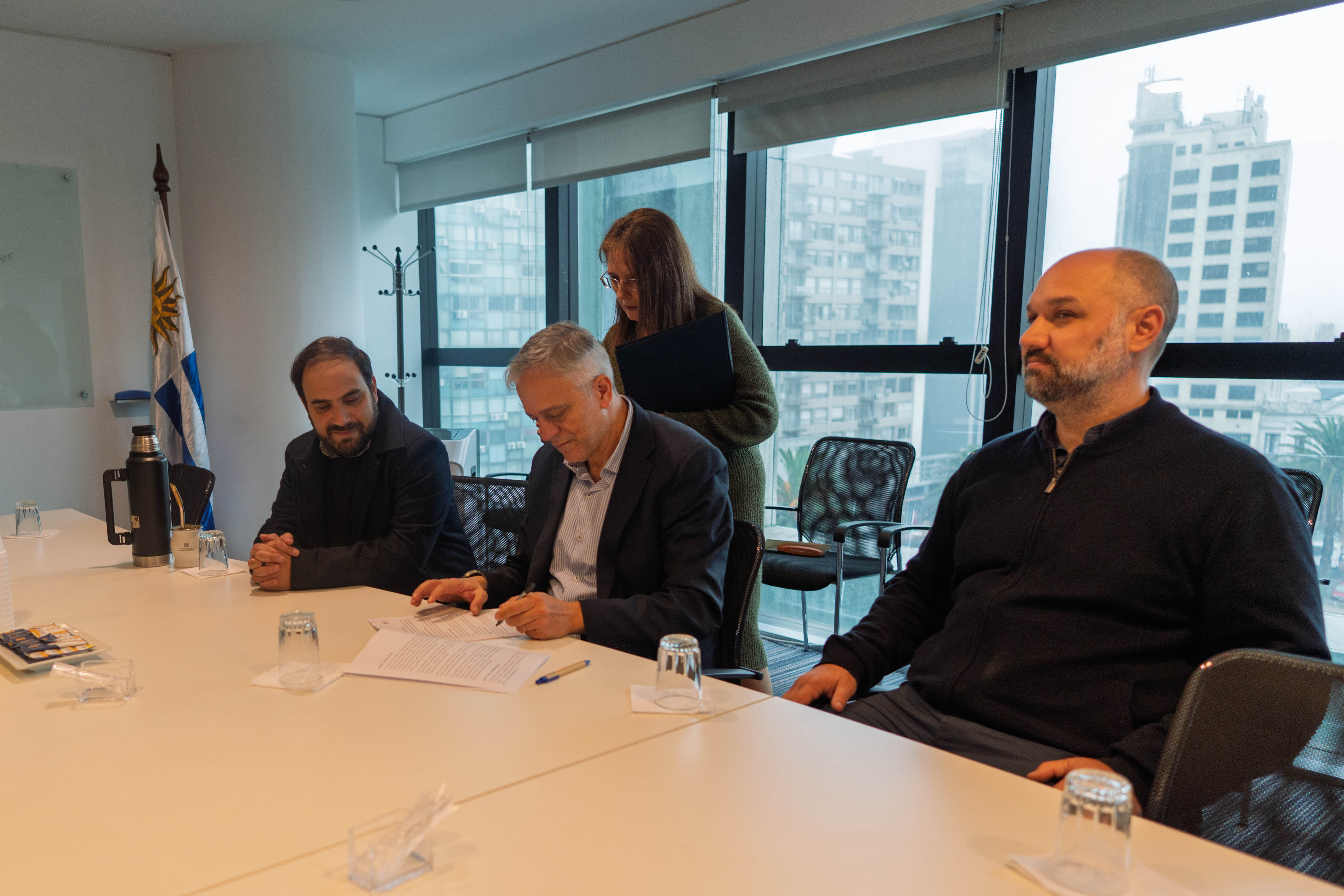 Firma de convenio OPP-MIDES