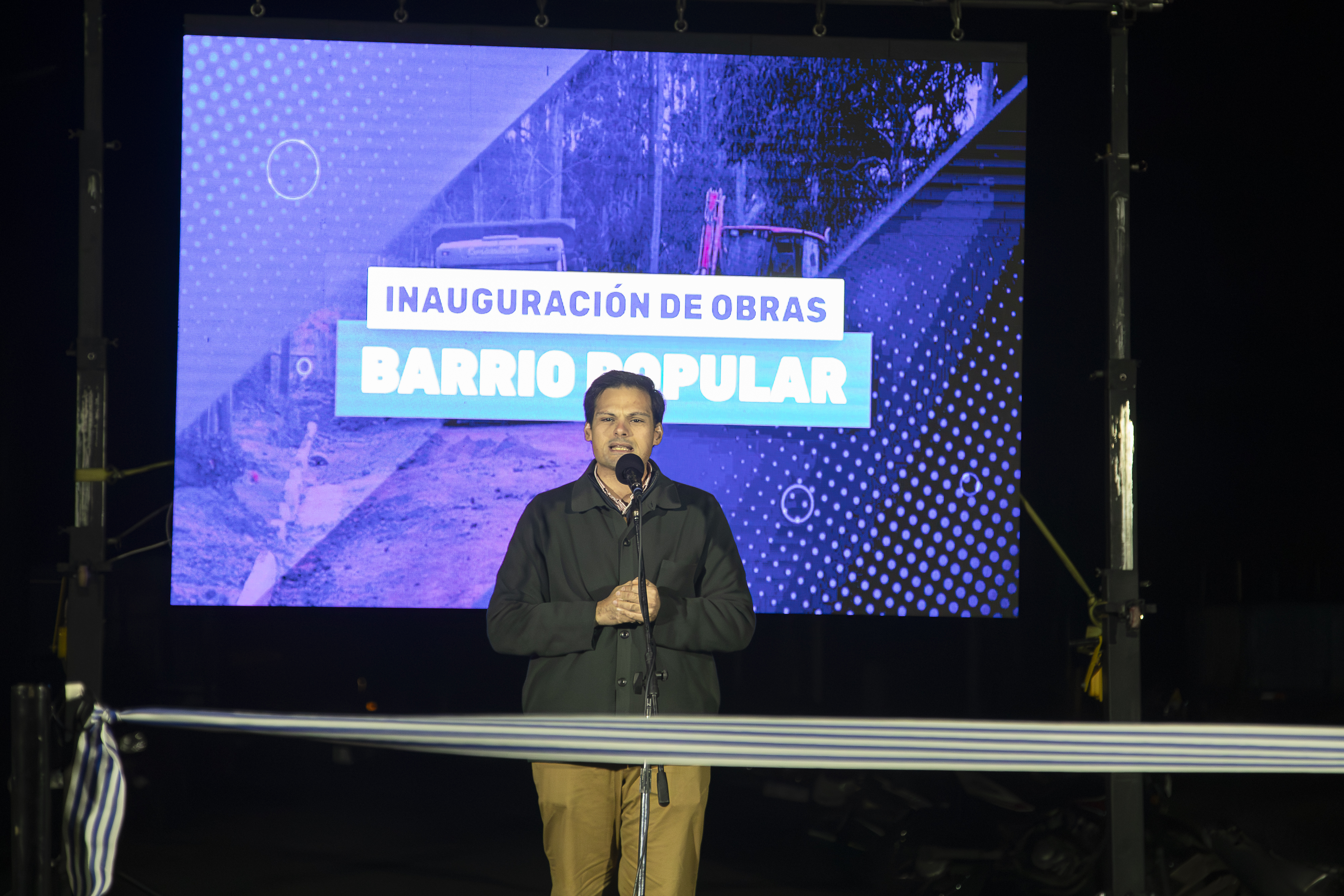 Inauguración de obras de mejora urbana en Barrio Popular
