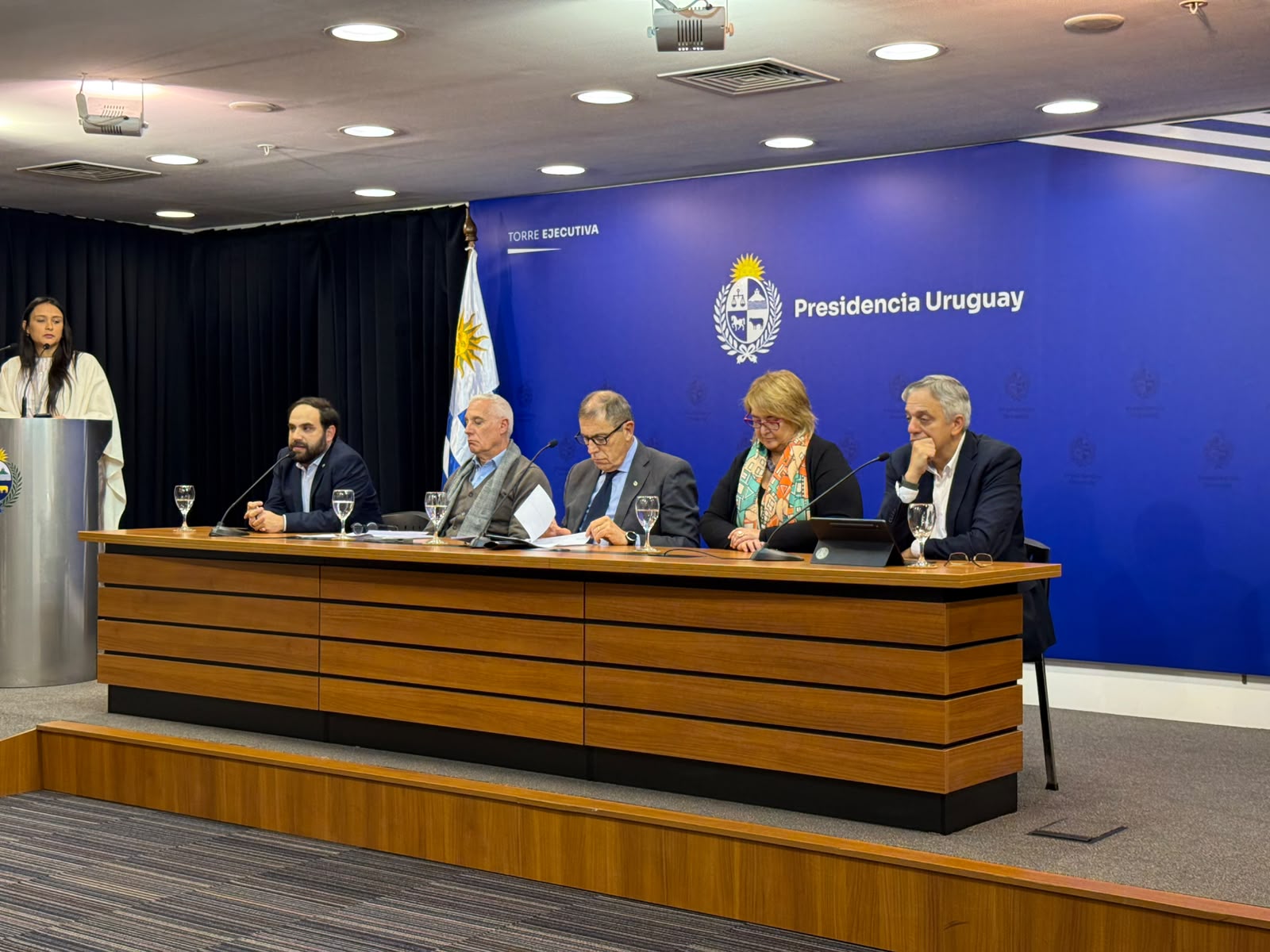 Autoridades en Consejo de Ministro