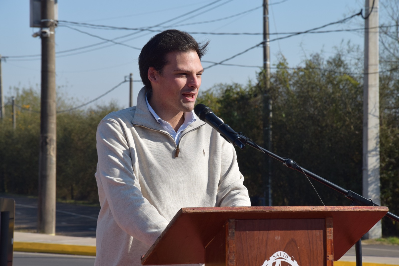 Arenas en la inauguración de las obras de Av. Apolón de Mirbeck